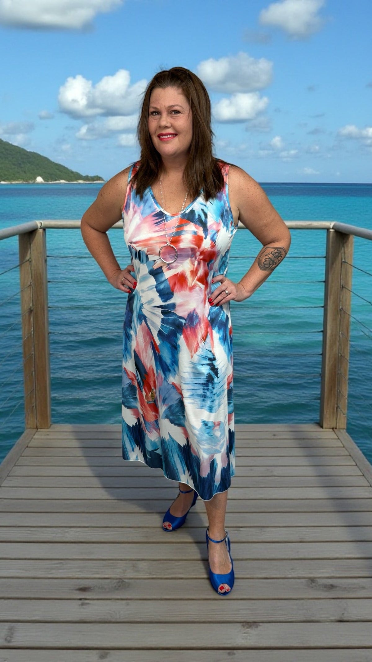 Two Looks in One – Versatile Travel Dress